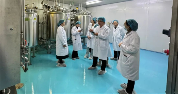 2024-4-23藥融圈創(chuàng)始人王波一行參訪808